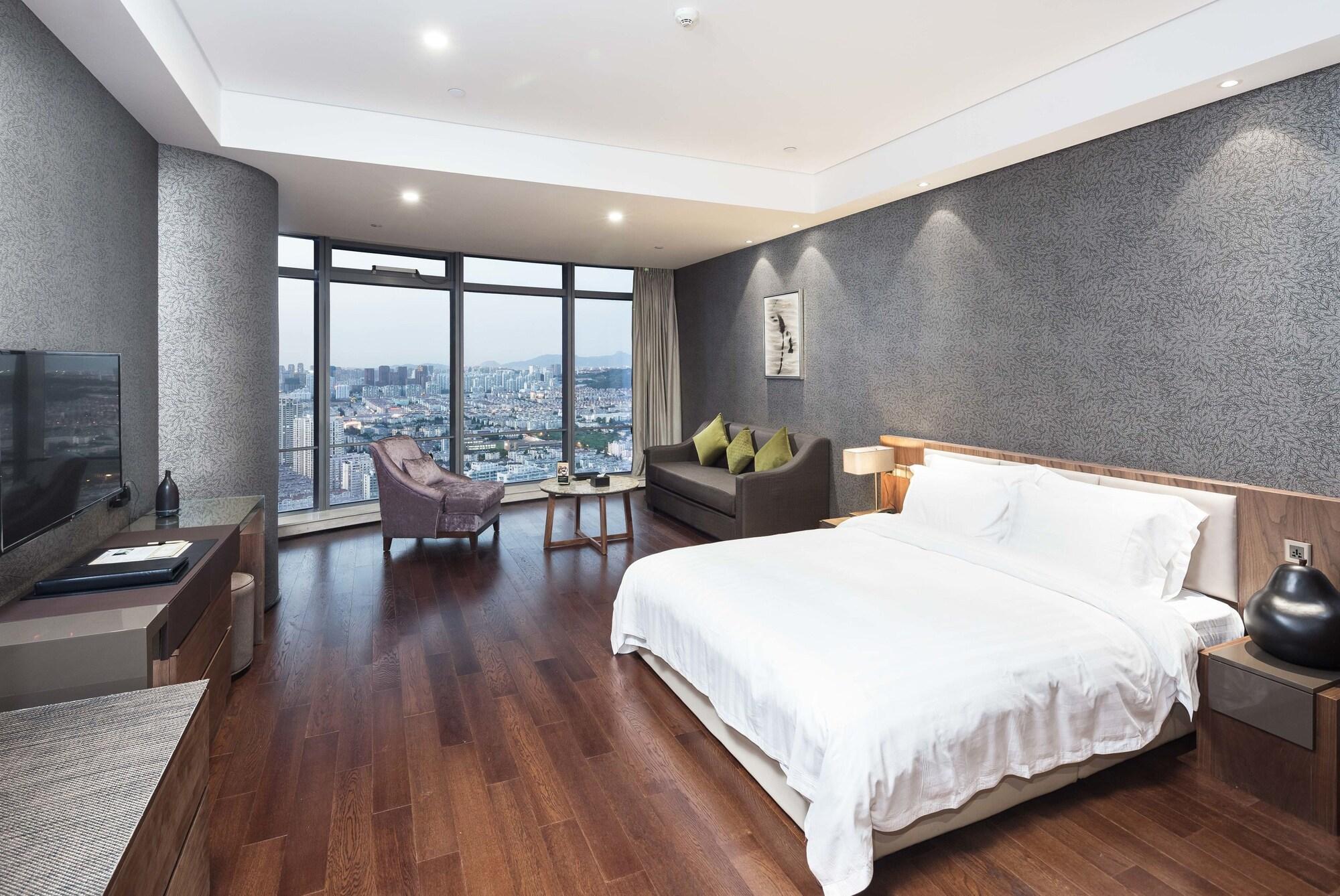 Grand Madison Qingdao Harbour-View Central（Former Qingdao Farglory Hotel） Esterno foto