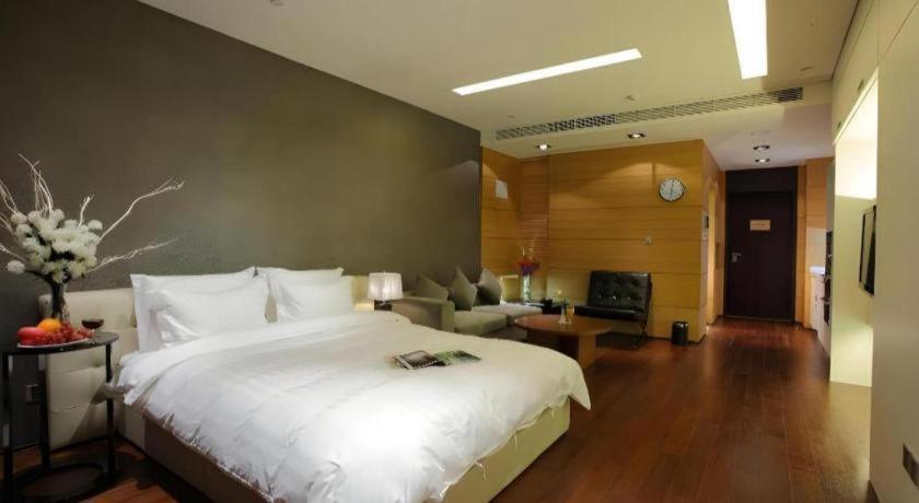 Grand Madison Qingdao Harbour-View Central（Former Qingdao Farglory Hotel） Esterno foto